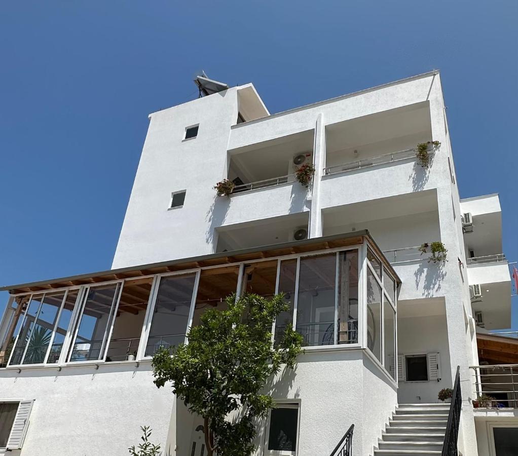 Joni Apartments Ksamil Esterno foto