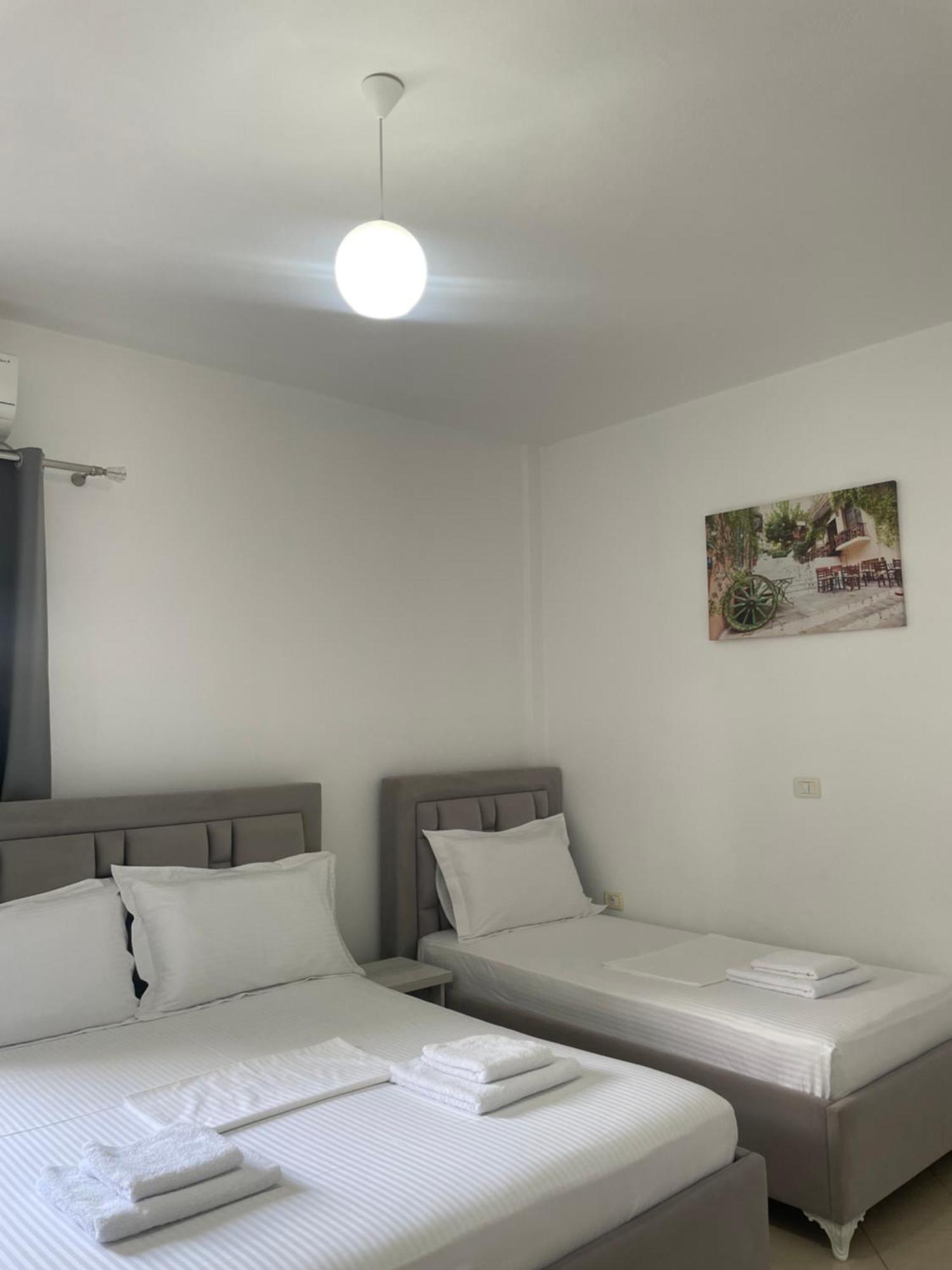 Joni Apartments Ksamil Esterno foto