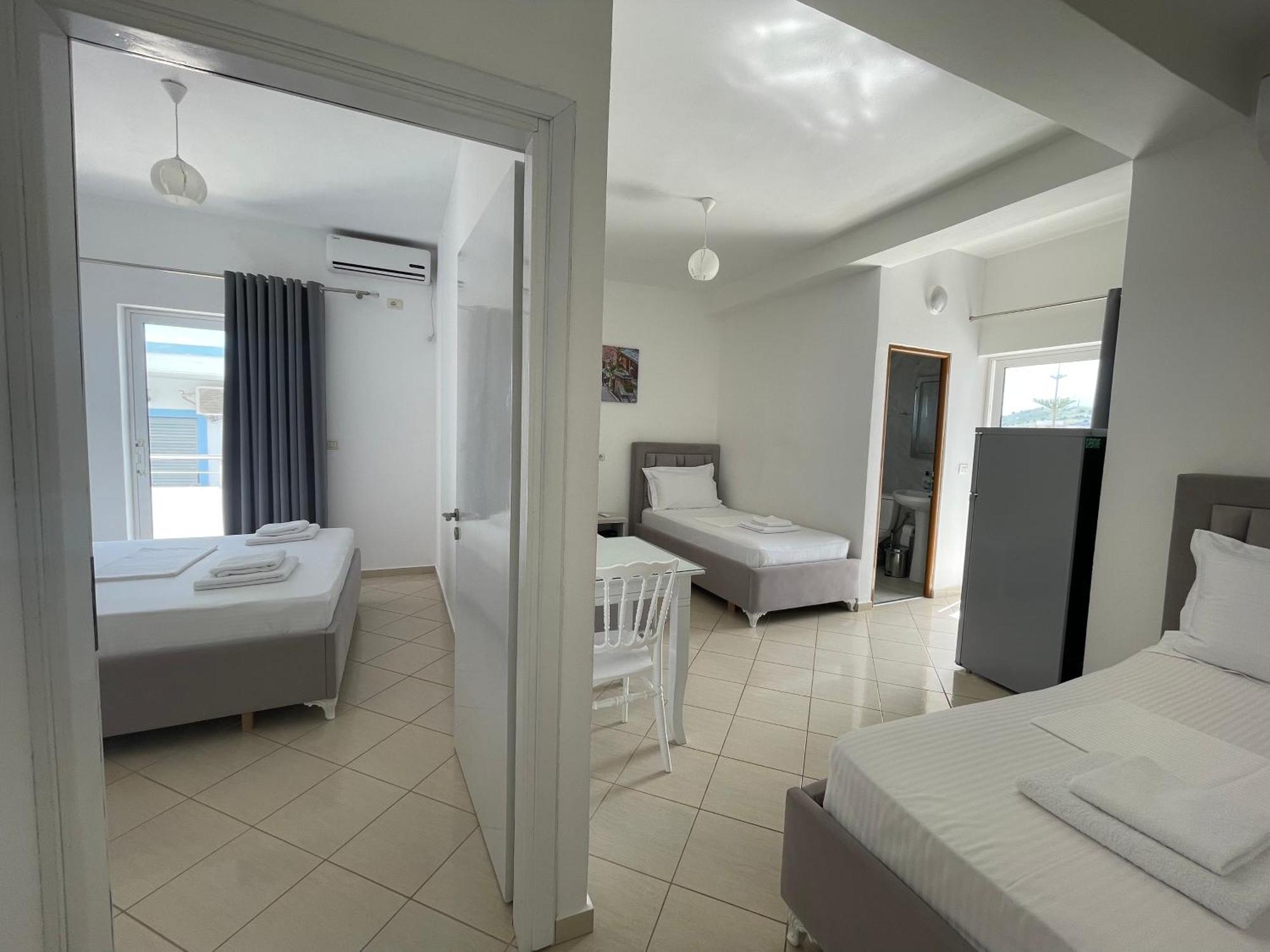 Joni Apartments Ksamil Esterno foto