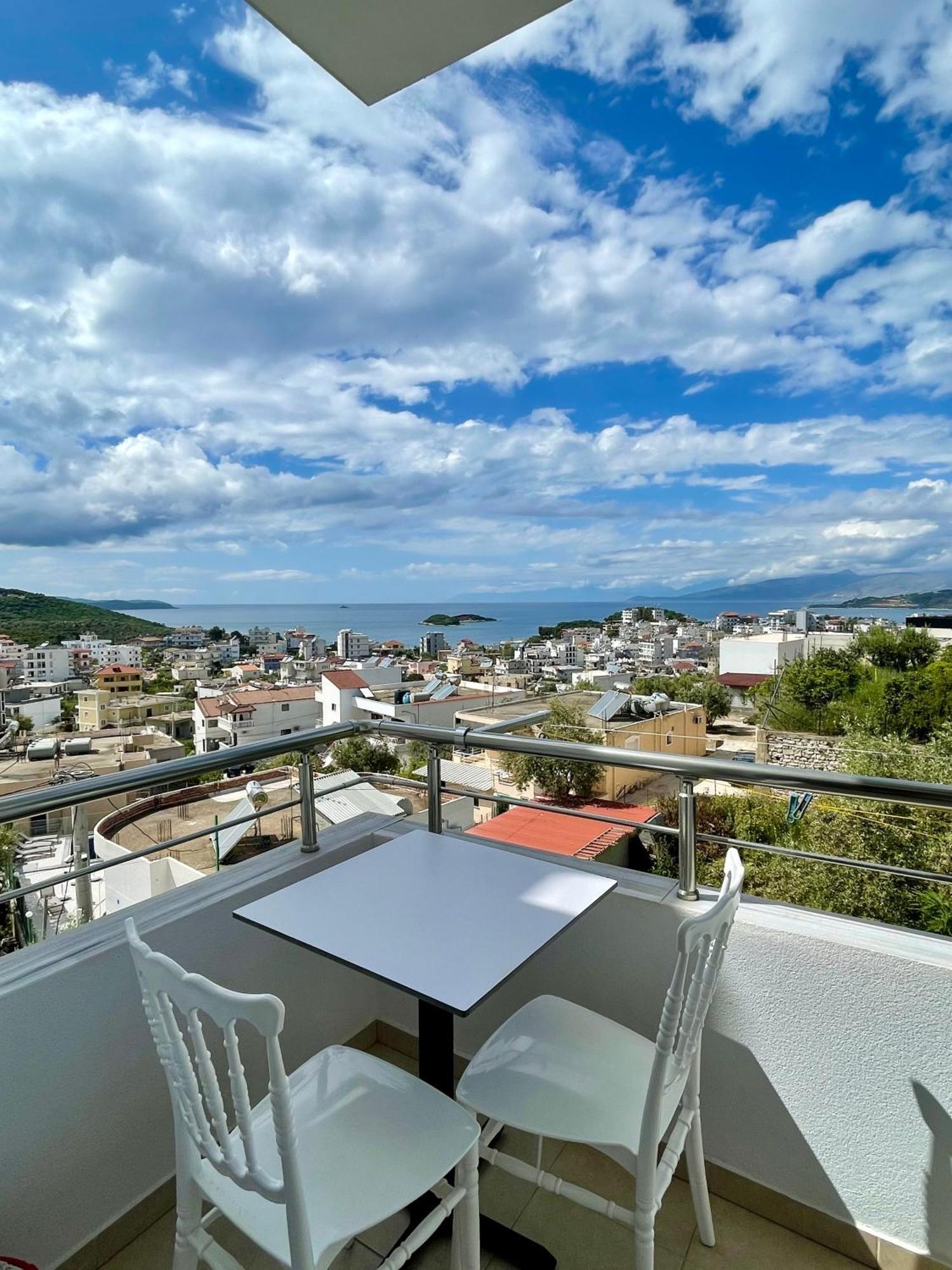 Joni Apartments Ksamil Esterno foto