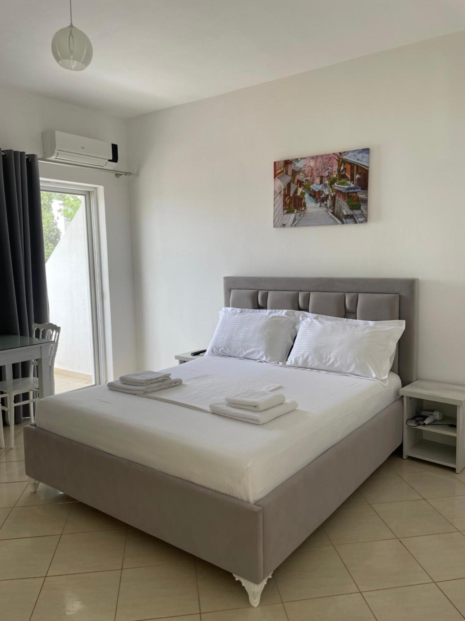 Joni Apartments Ksamil Esterno foto